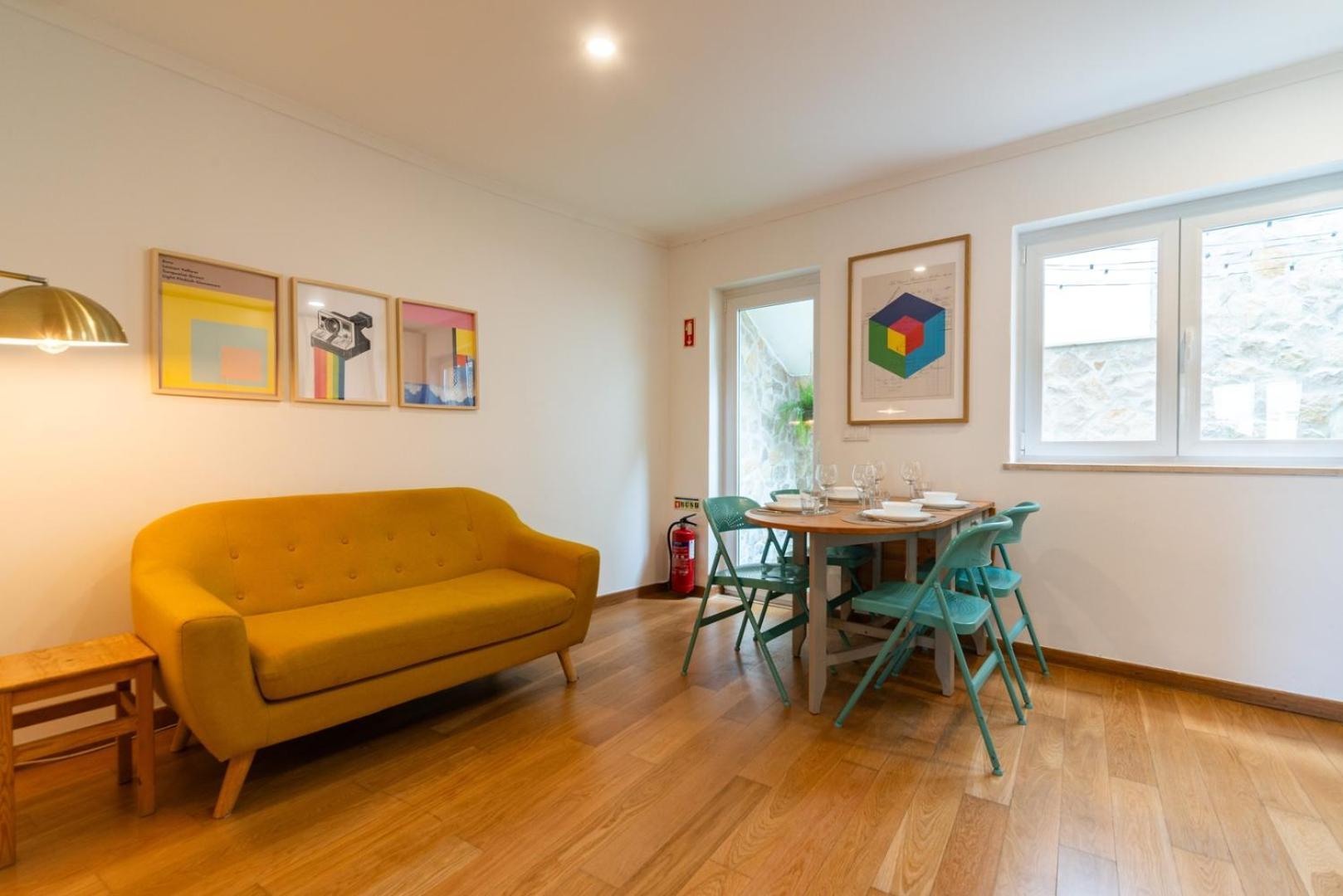 Apartamento 2-bed With A Charming Terrace At Intendente Lisboa